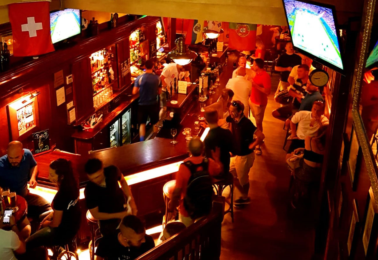 lennox-the-pub-barcelona-palma-de-mallorca-halloween-irish-live-sports-public-viewing-worldcup